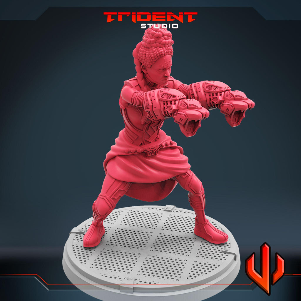 Shuri (Fan art sculpted by Trident Studio) (Crisis Protocol Proxy/Alternative)